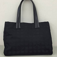 CHANEL シャネル ニュートラベルライン トートMM 美品
